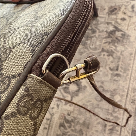 Gucci Beige and Brown Shoulder Bag - Picture 7 of 7